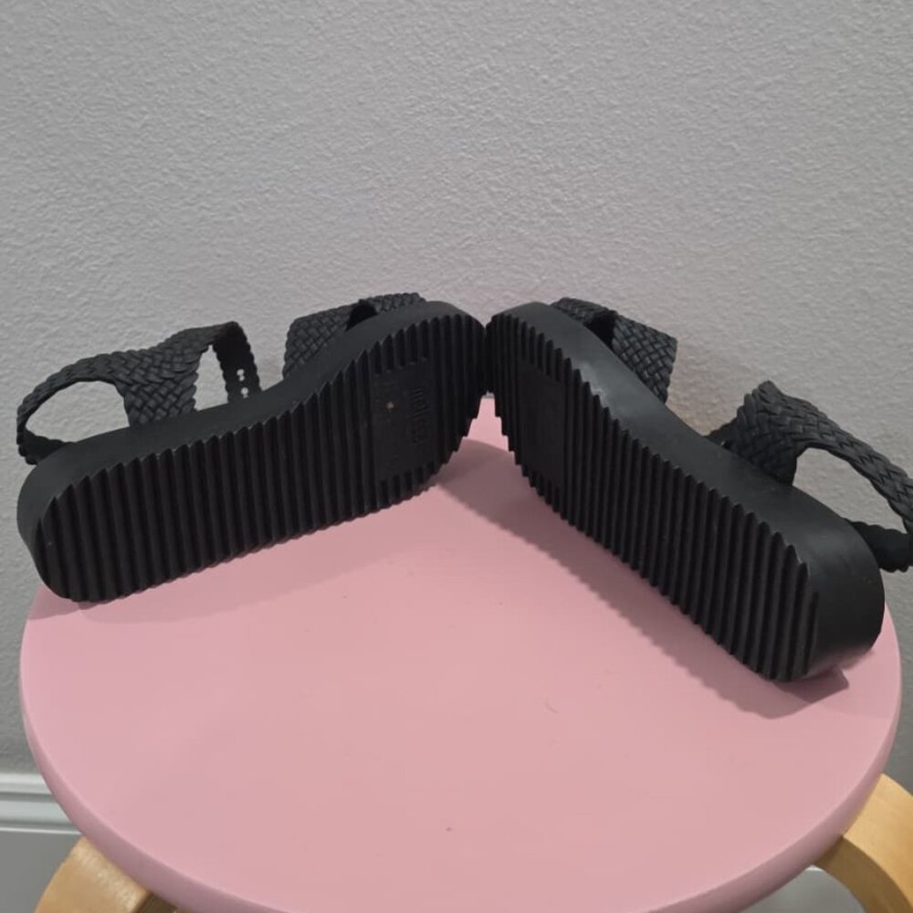 Melissa + Salinas | kBlack Braided Jelly Sandal size 7 - Picture 3 of 4